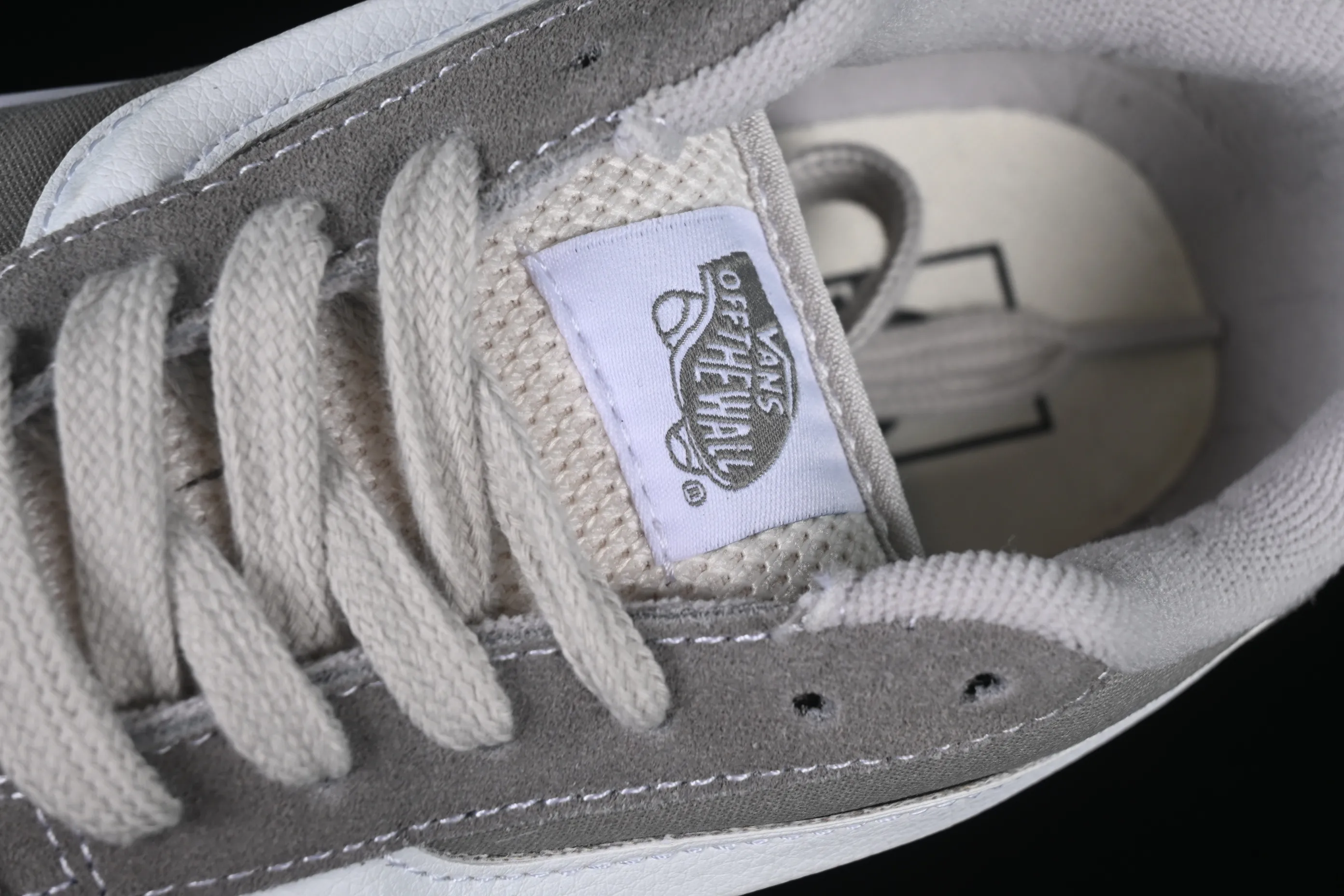 All categories Vans Vans series Vans Low Vans low-top Vans Knu Skool Vans low-top retro casual fat bread shoes VN000CS0BGG